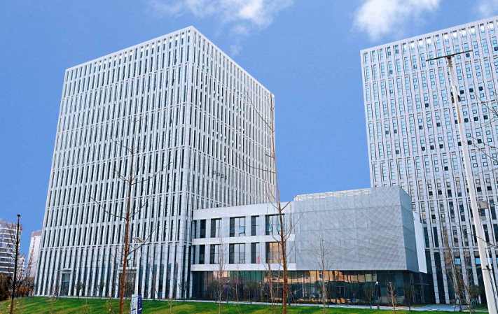 五金冲压件加工精度影响因素与控制方法解析